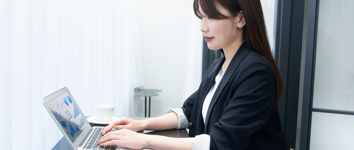 あなたの言葉で世界を魅了する！ライティング職募集中