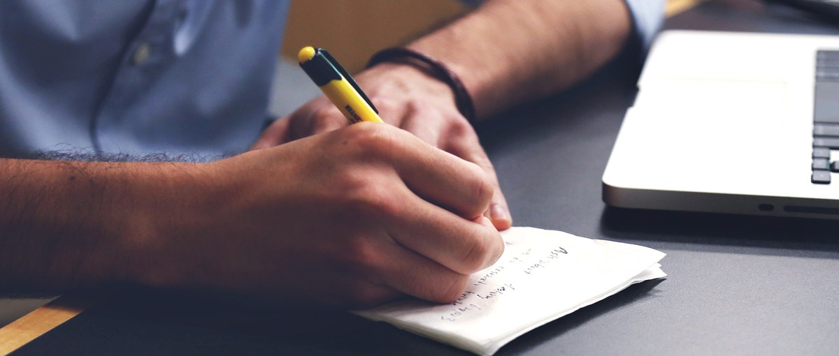 諦めるにはまだ早い！長期インターンでwebマーケスキルも就活力も同時UP