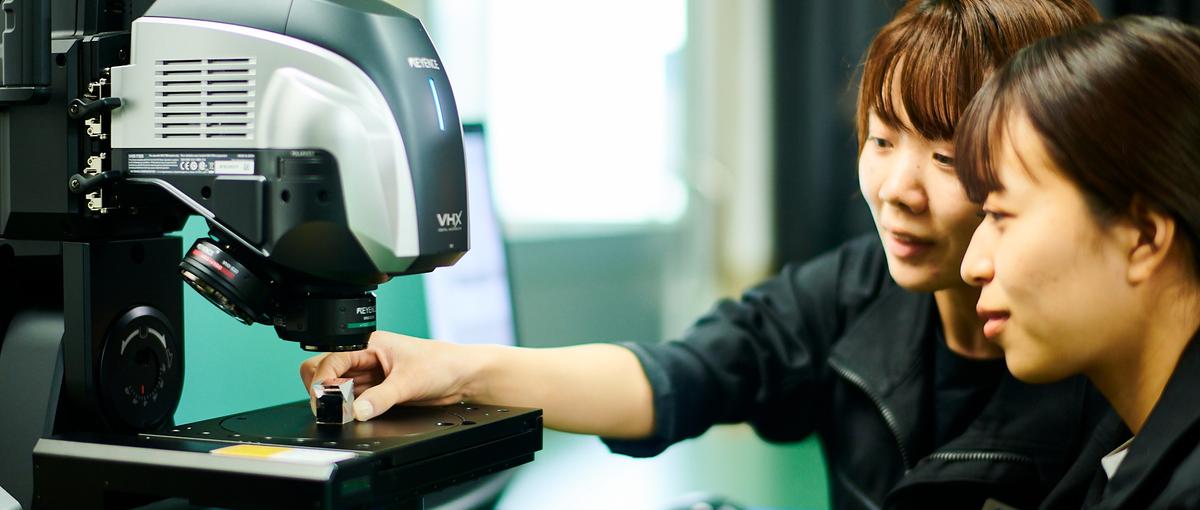 究極のモノづくり！光学素子レンズの製造&設計