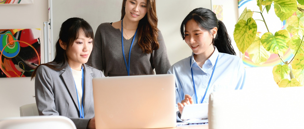 じっくり研修で安心！html・css・javascriptが全部学べる！