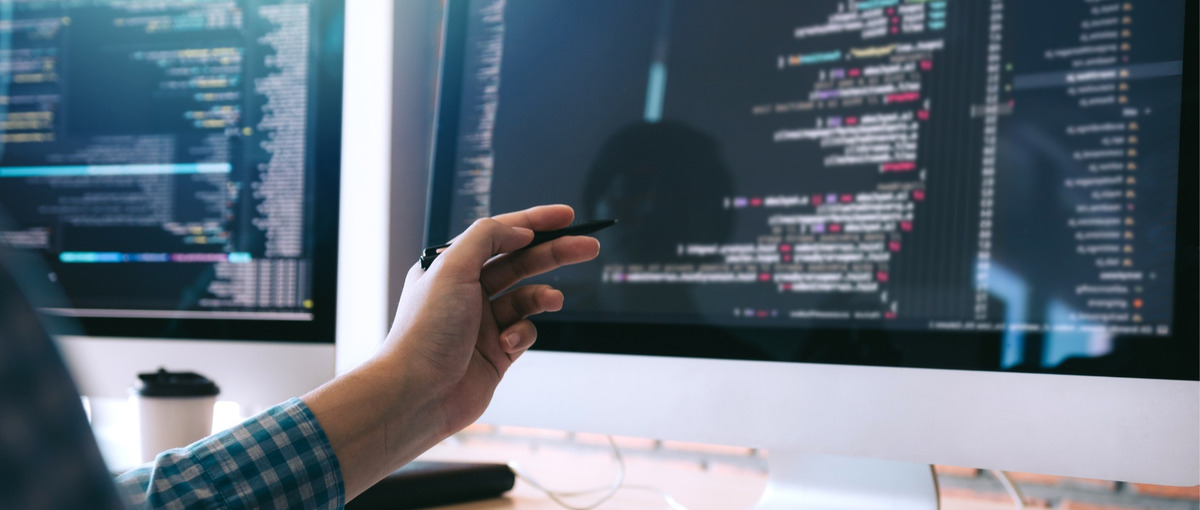 Webデザイナーからエンジニアへ転身！成長できる環境が整っています。