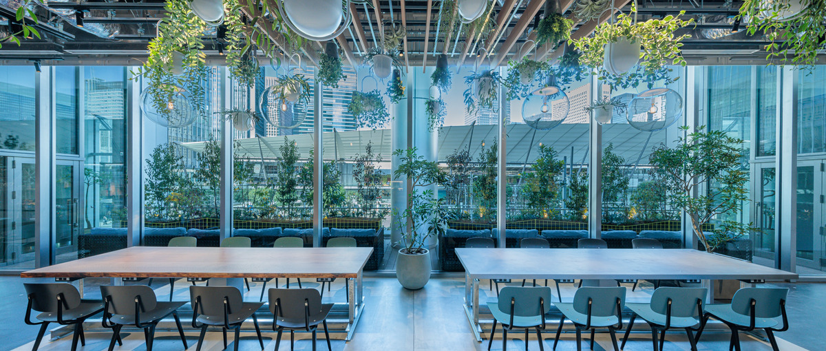 東京駅至近！DXを駆使した店舗で責任者としてスタッフ管理をしませんか？