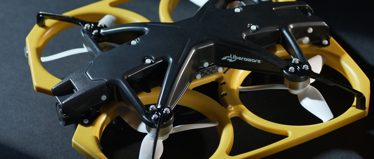 最先端のドローンメンテナンス担当募集！