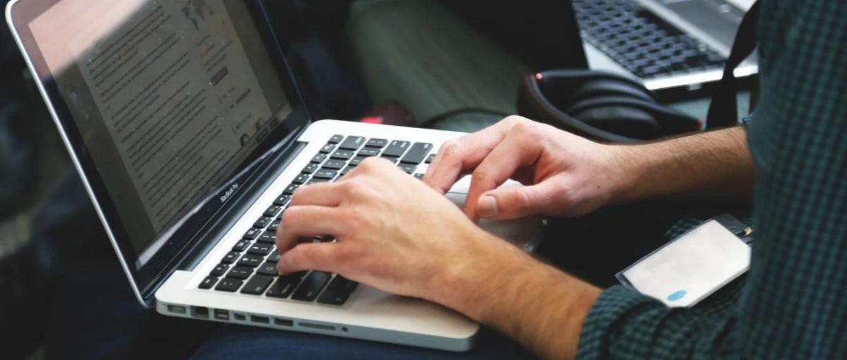 Webの新時代を切り開く！フロントエンドエンジニア募集！