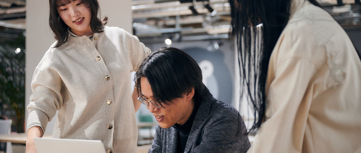 26卒┃困ったときは助け合う！先輩がしっかり支える職場で成長しよう！