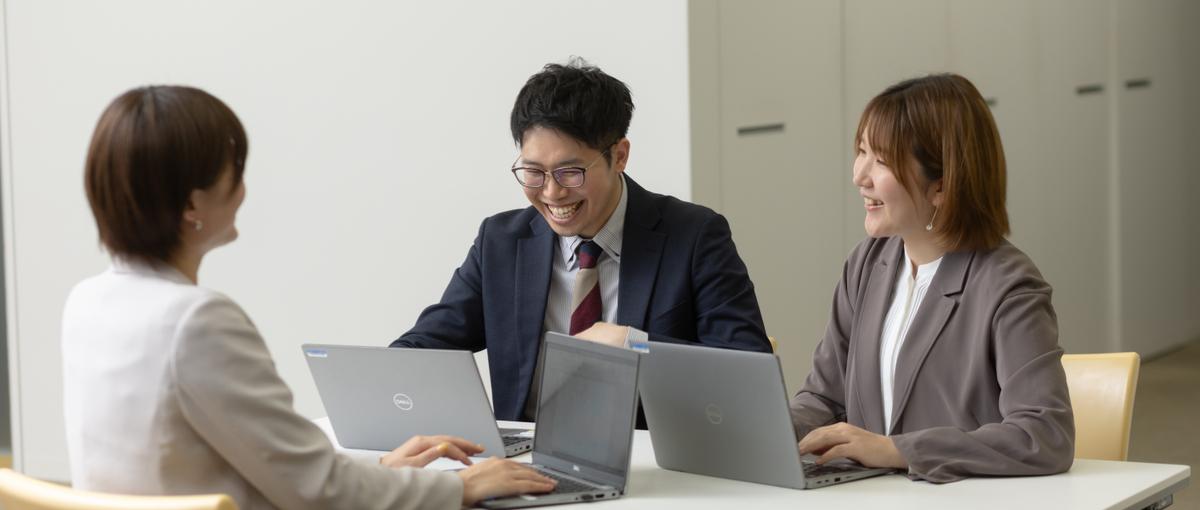  無理なくスキルを磨ける｜先輩が付き添う万全の研修体制で安心の職場です！