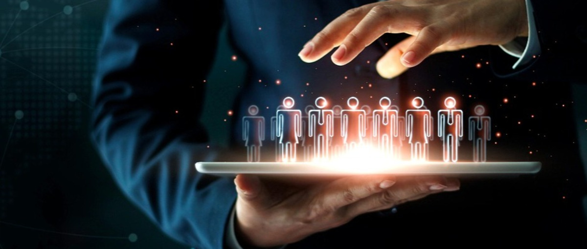 経営企画、新規事業立ち上げ、PMなどの経験を活かし、企業の変革支援！