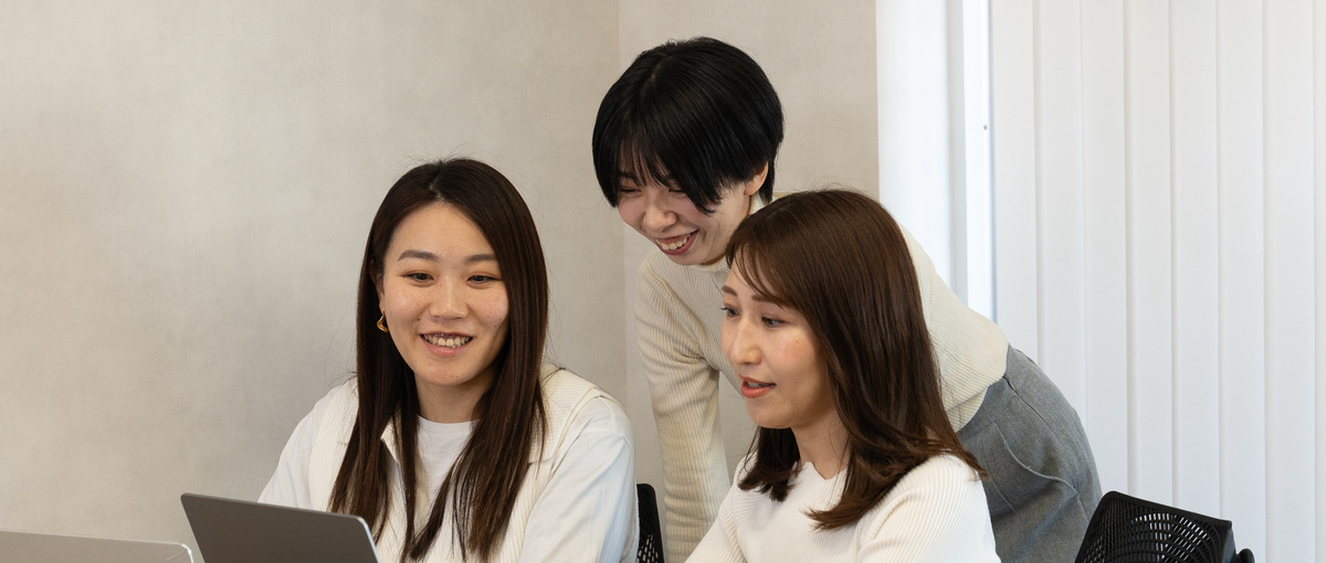 育児とキャリア、どちらも叶える。女性支援に挑むWebデザイナー募集！