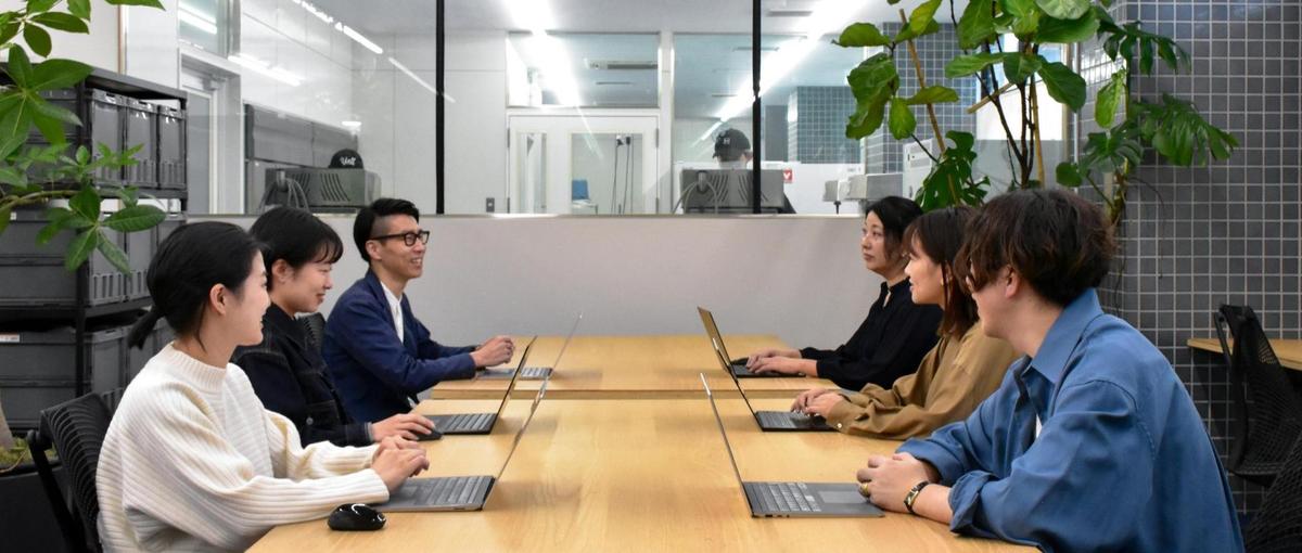 食のスタートアップブランドで物流コーポレート事務スタッフを募集