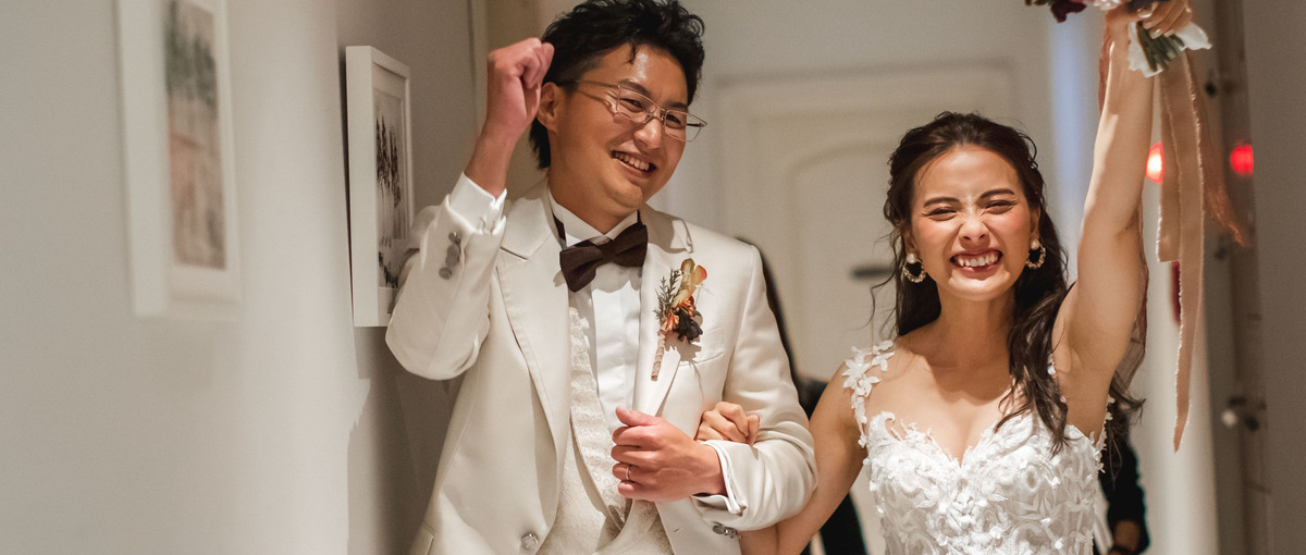 ＊ドレススタッフ＊シルクのオートクチュールドレスで新郎新婦をコーディネート