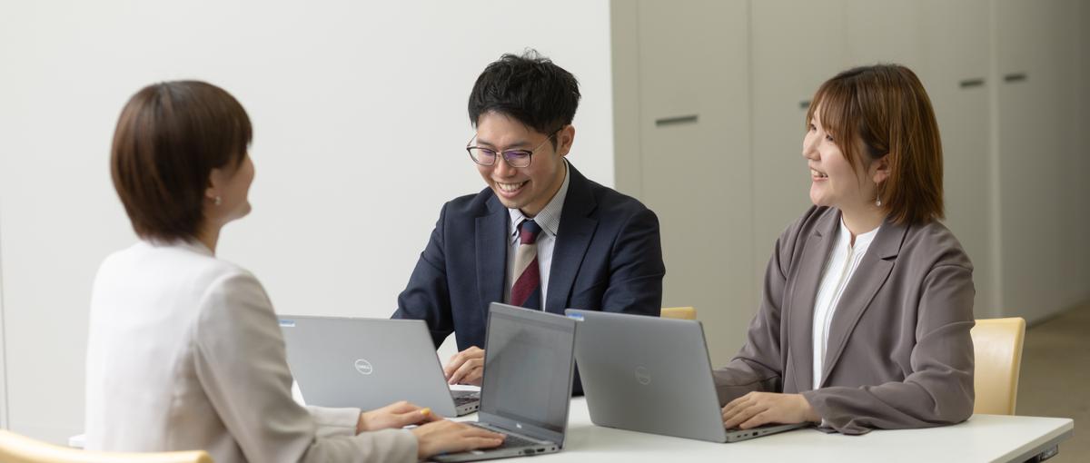 エンジニア｜OSTechで技術力を磨き、将来は自社案件に挑戦しませんか？