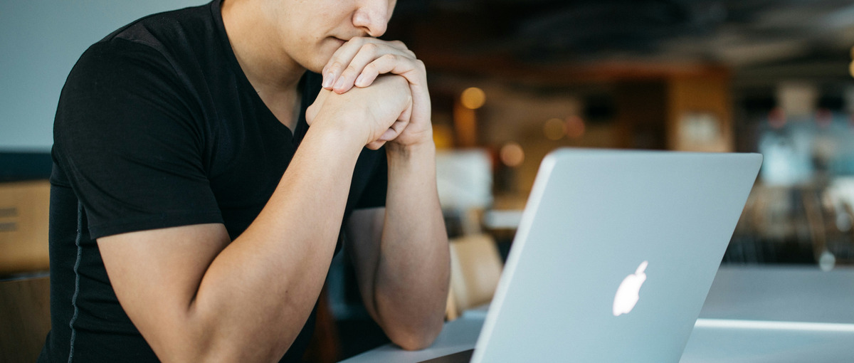 移動体通信の経験者求む。新サービスの企画推進で社会課題の解決を！