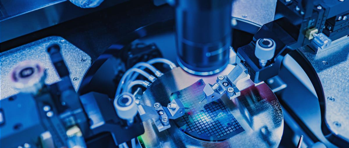 新しい世界をナノレベルの世界から作り出すお仕事