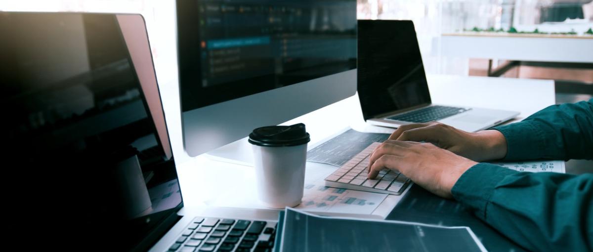 React/Vue歓迎！スキルも自由も得られるSESで働きませんか？