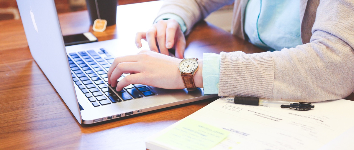 自宅勤務でスキルアップ！受託開発で多様な実務経験を積みませんか？