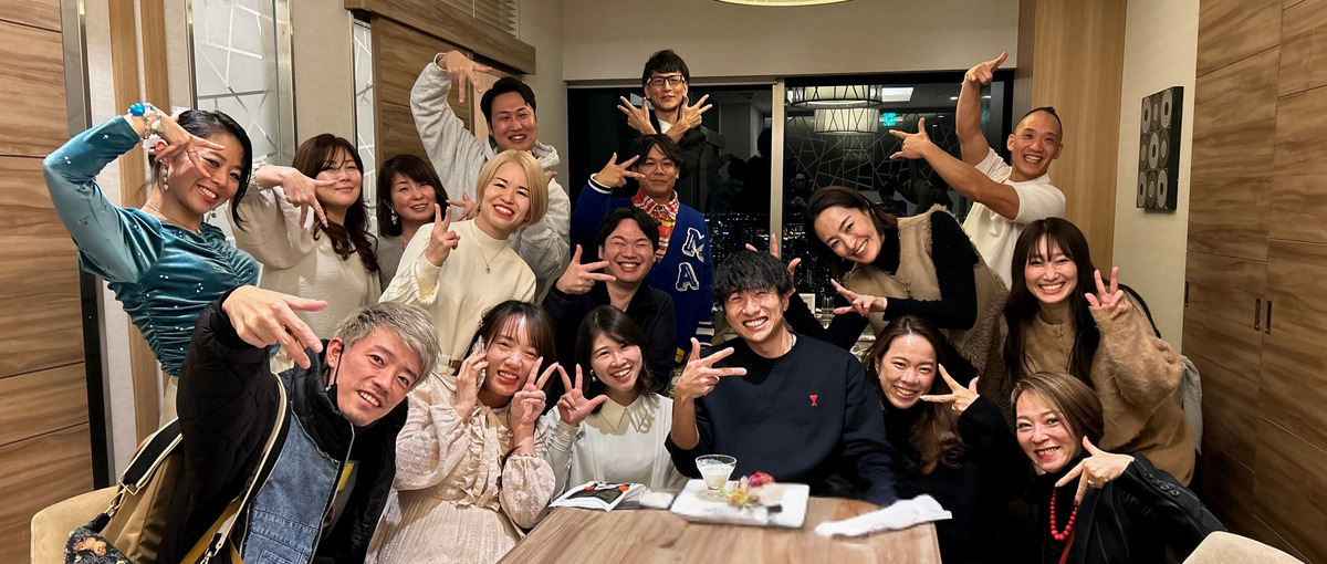 クライアントの成功を導くデジタルマーケティング会社の秘書