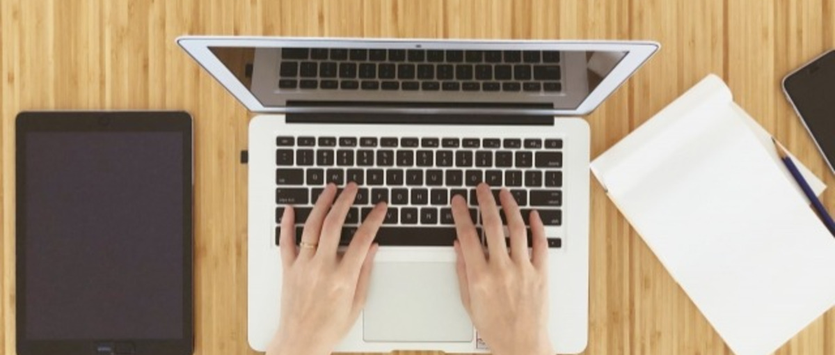 研修動画撮影：AIツールGenspark等を使用していただきます