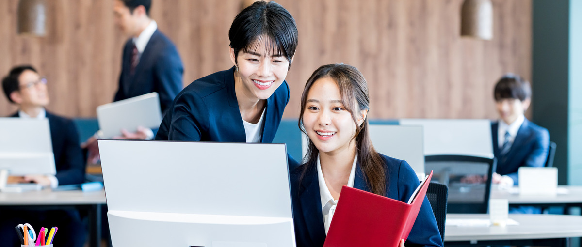 チームで協力！ベンチャー企業の事務スタッフ│学生向けサイトの更新・運用