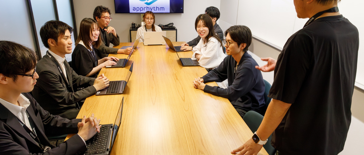 WEBエンジニア／駅近／大阪
