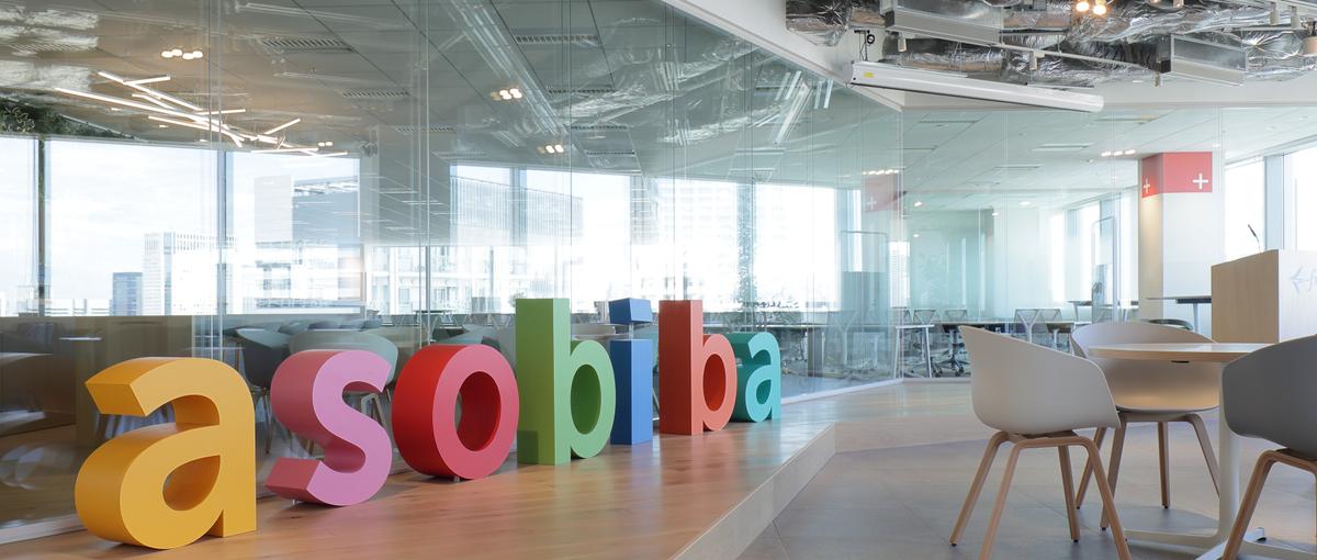 データ分析の力で事業成長を牽引するマルチプロダクトデータアナリストを募集！