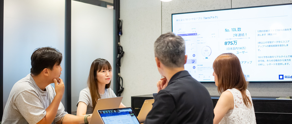 日韓で連携しAI語学学習サービスの立ち上げに関わるPdM＠WeWrok銀座