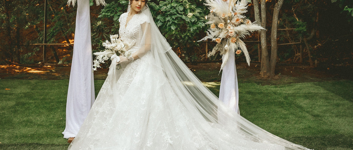 NY・ミラノなど海外アトリエに買付出張！日本の花嫁を、より美しくするお仕事