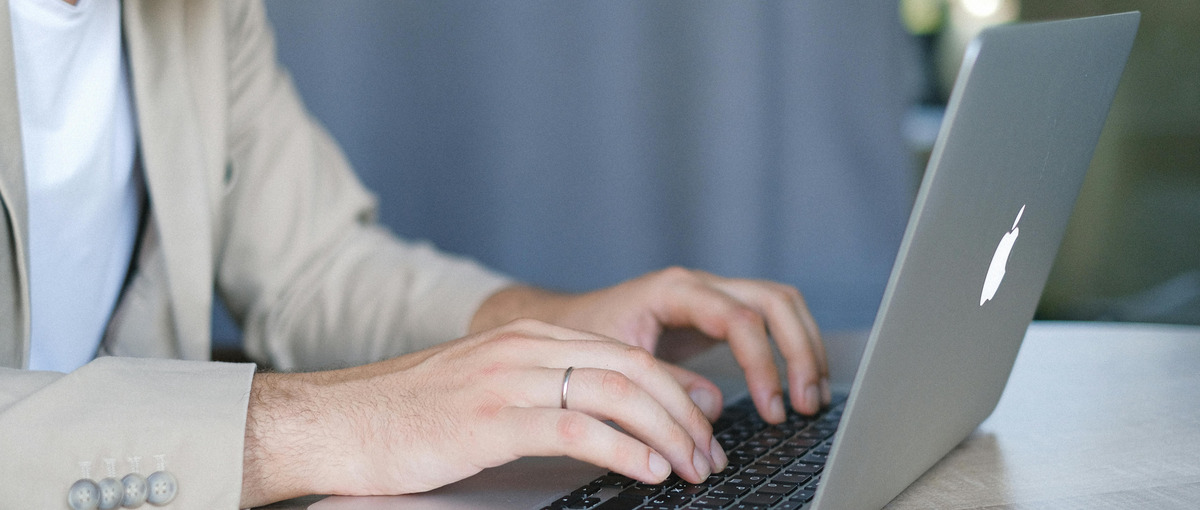 働き方自由！ITスタートアップの動画クリエイター募集！！