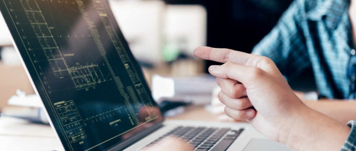 業務効率化に興味あるエンジニア！現場×育成で成長できるうち、来ませんか？