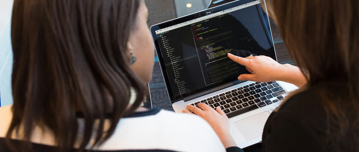 作って終わりじゃない、プロダクトを育てて届けるフルスタックエンジニア募集！