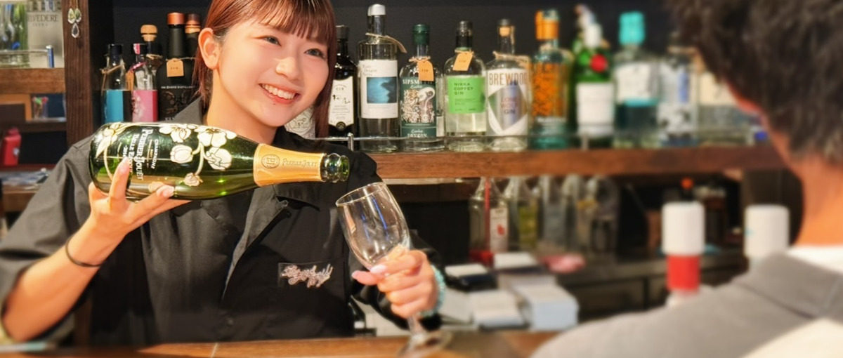 お酒×魔法世界の舞台裏を仕切る！コンセプトカフェ店長募集