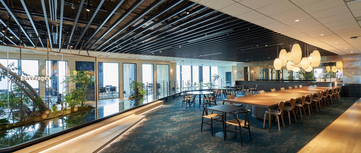 新卒採用／年間数十億円規模の予算と1000名規模の採用責任ポジション