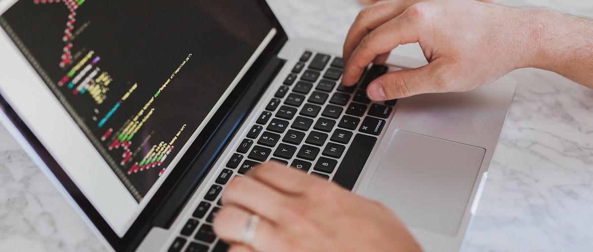 HTML/CSS/JSの実務経験者！D2C領域のLP実装をお任せします。