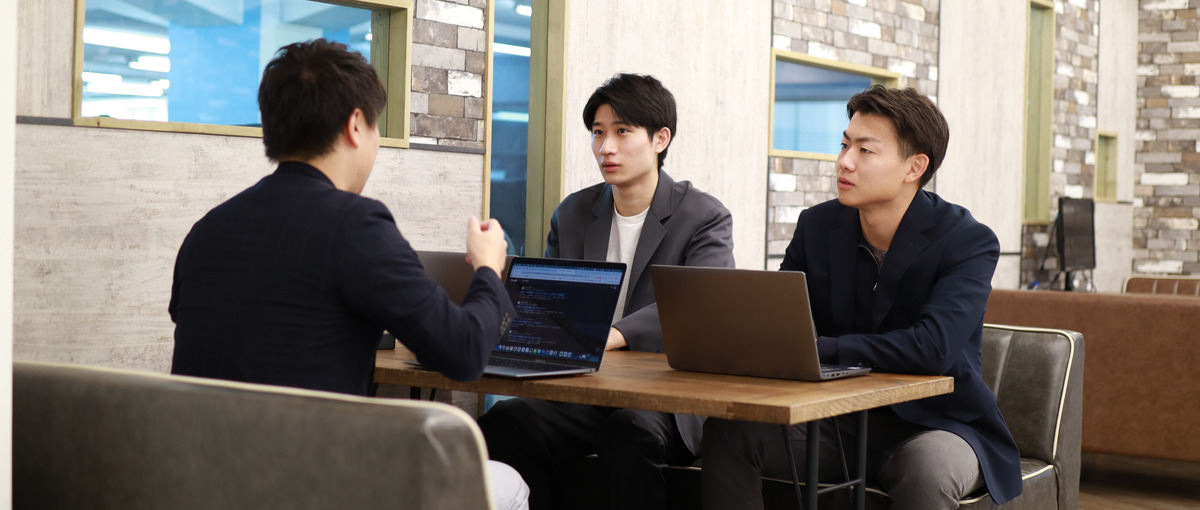 フィールドセールス｜高度なWebマーケスキルも身につく＆実力派の先輩が指導