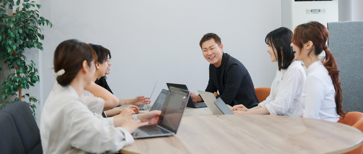 26卒/27卒｜企業や地域の課題解決に伴走｜最速で成長したい学生募集！