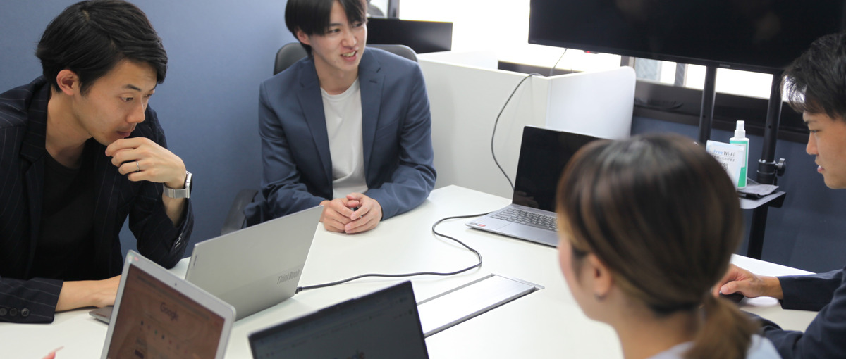 次のヒットを仕掛ける！インフルエンサー巻き込み型の自社ブランド企画営業