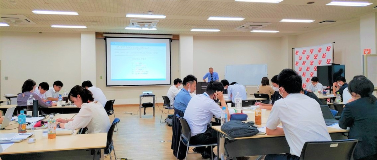 宅配だけじゃない｜共済・福祉・店舗も支える生協で働こう