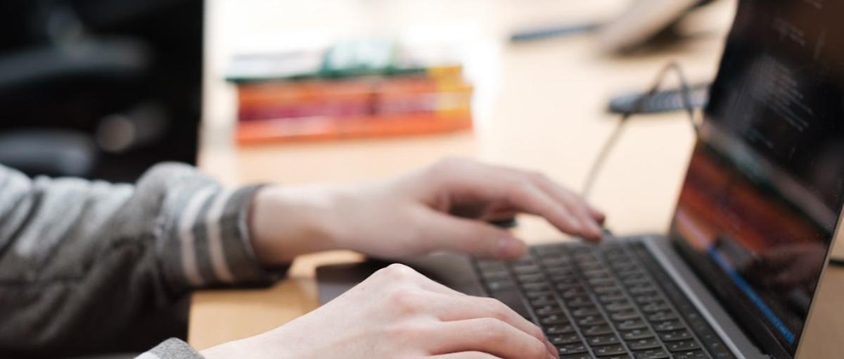 業務経験なしでもReact,TypeScriptに挑戦できる！