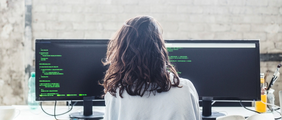 課題を見つけ形にし、価値に変える。自社プロダクトをフルスタックに自社開発！