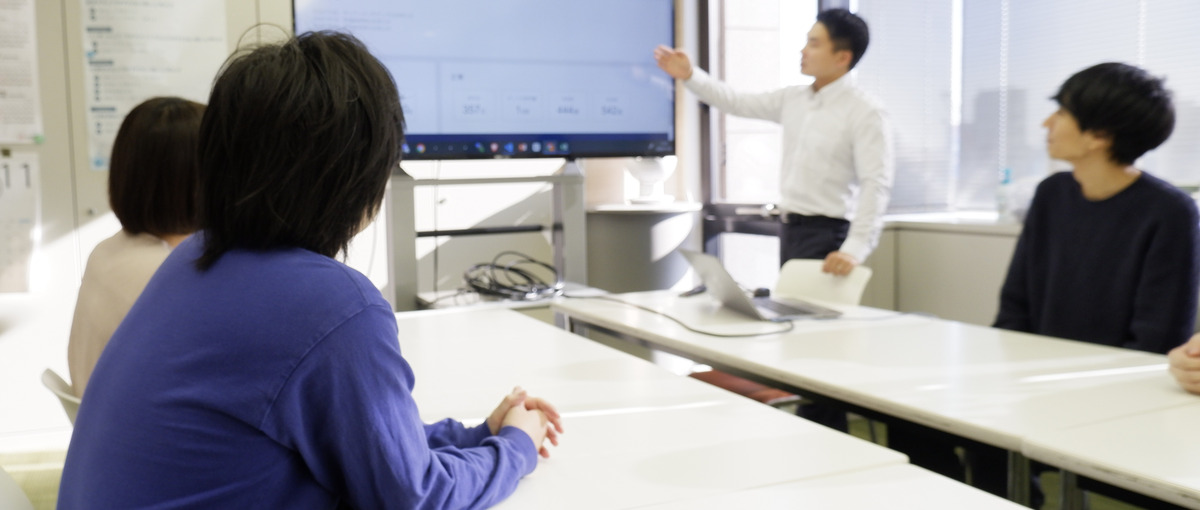 プロのITエンジニアになりたいという強い気持ちだけでOK。全力で育てます！