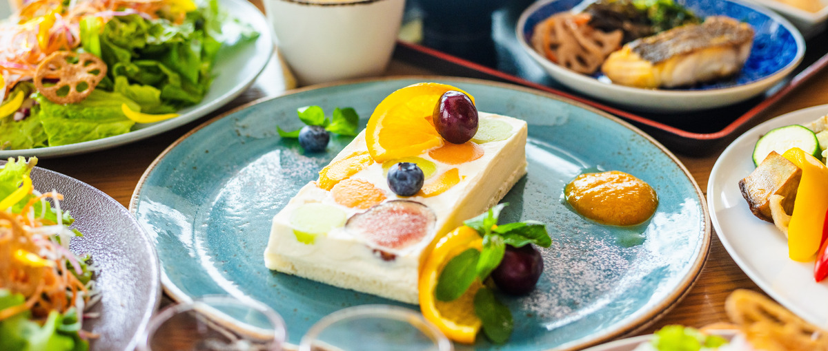 レストラン愛を仕事に！食の感動を届けるSNS運用ディレクターを募集！