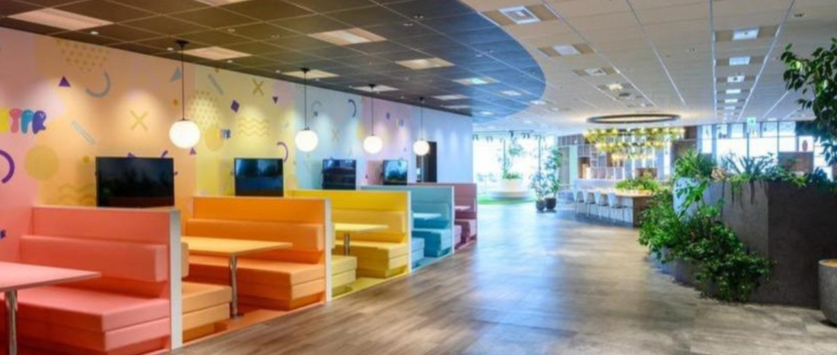 セールス担当｜自社IP×企業をつなぐタイアップ営業