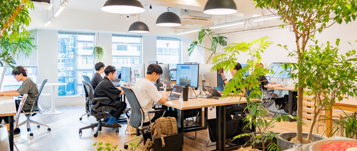 SNSマーケター・ディレクター｜企画・撮影・発信まで学びながら成長できる！