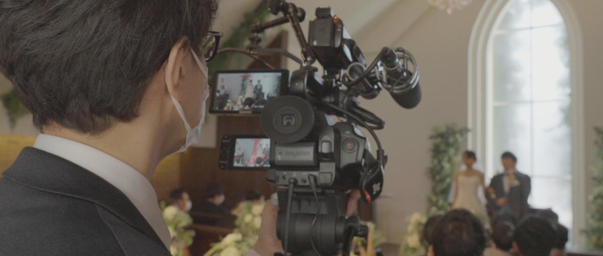  結婚式のエンドロールムービーを作成！週末のみ勤務実績あり