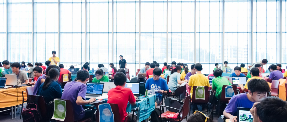 中高生の成長を肌で感じ、共に成長していくサービスディレクター募集！