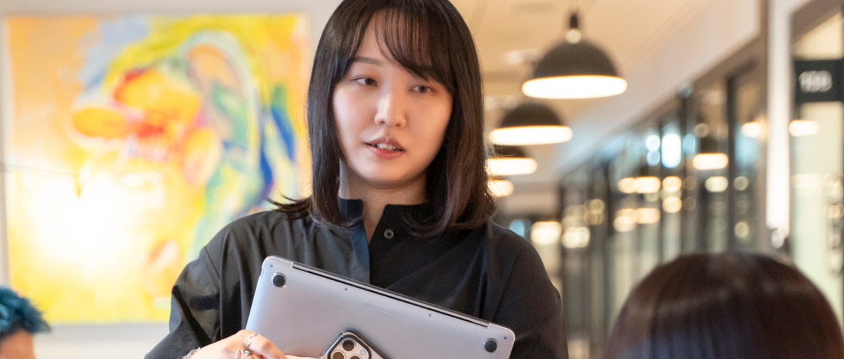 企画からファンの手元に届ける！熱狂を生むグッズの生産管理担当を募集中です！