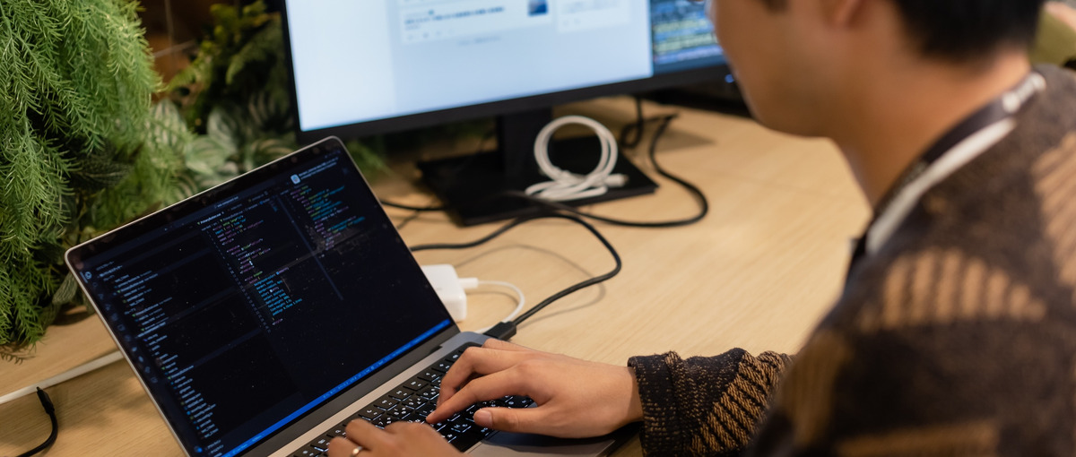 Aconnectテックリード｜技術戦略の立案からシステム設計実装を担う