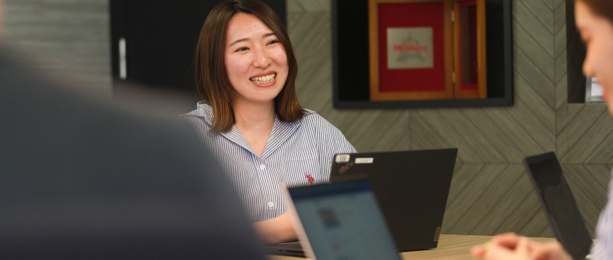 若手活躍中｜上場企業の法務・総務募集！事業と組織を"法務"でデザイン