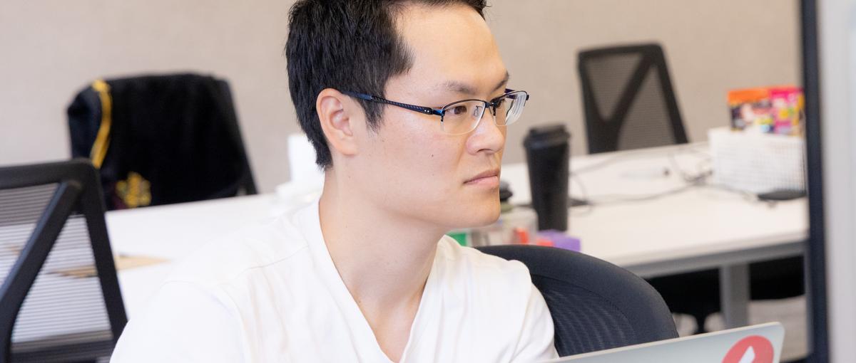 オリジナルの広告で他ではない開発経験をするエンジニア募集