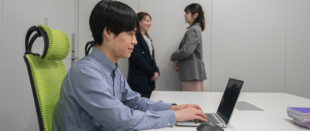 SNS｜広告代理店｜新卒通年採用！！チームとともに、ビジネスの最前線へ。