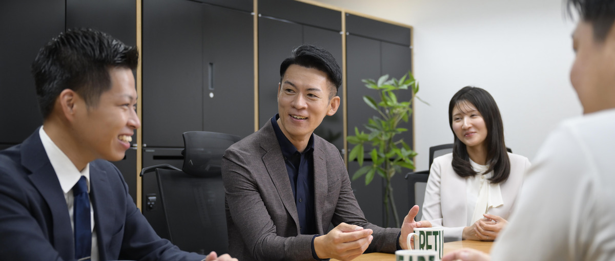 家族に誇れる仕事をしよう。恩返しの理念で、お客様と仲間を幸せにする営業募集